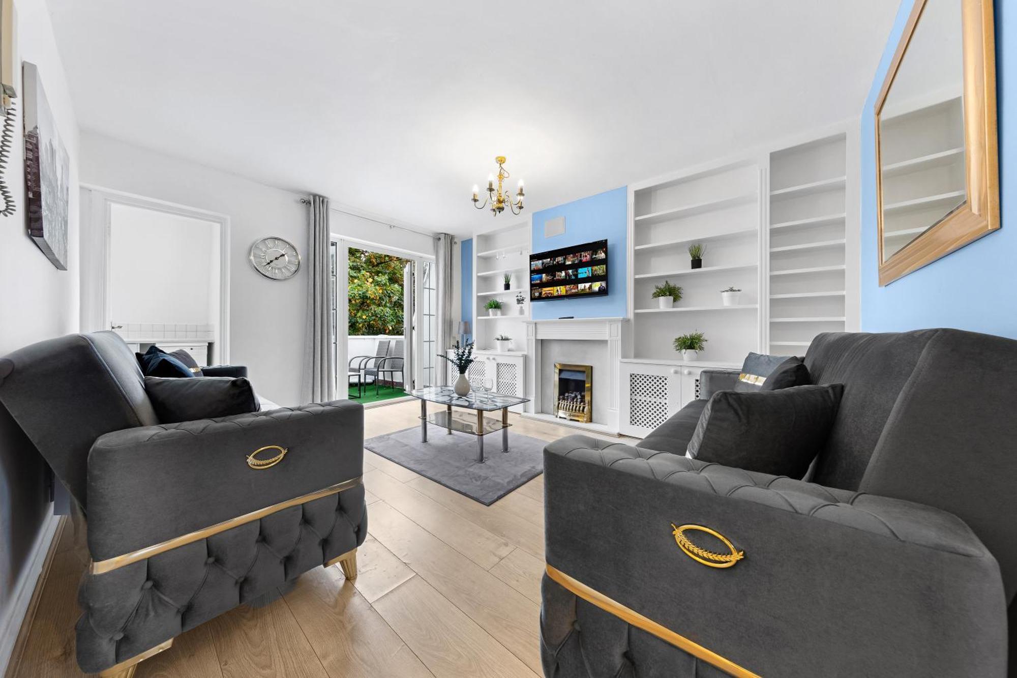 Newly Renovated Kensington 2 Bedroom Apartment With Balcony Near Harrods Sleeps 6, 2 Min Walk From Station Londres Extérieur photo