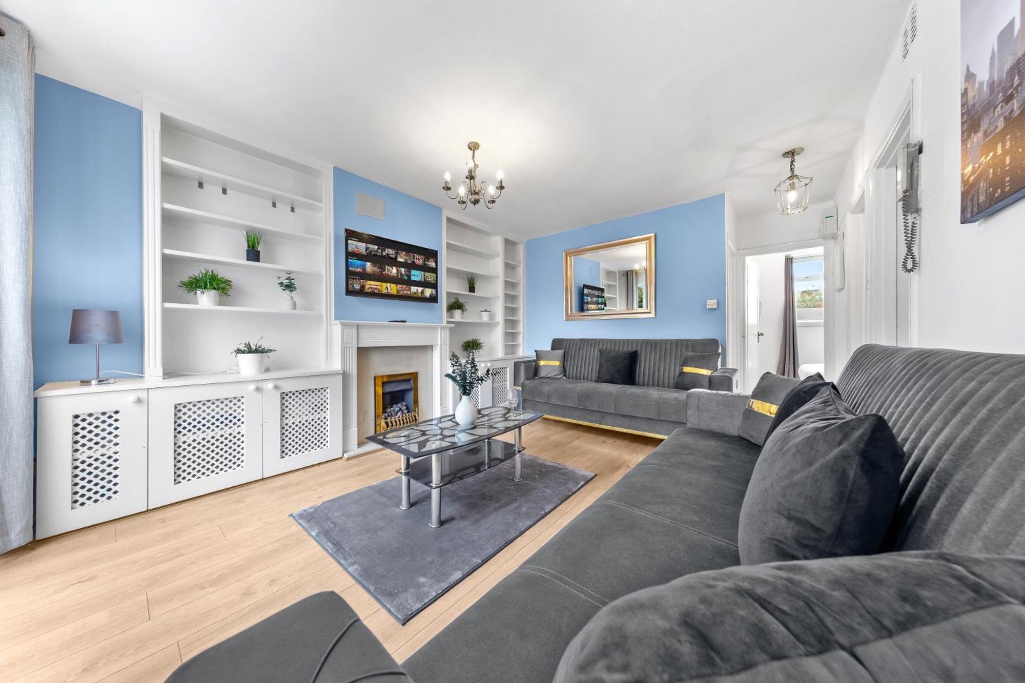 Newly Renovated Kensington 2 Bedroom Apartment With Balcony Near Harrods Sleeps 6, 2 Min Walk From Station Londres Extérieur photo