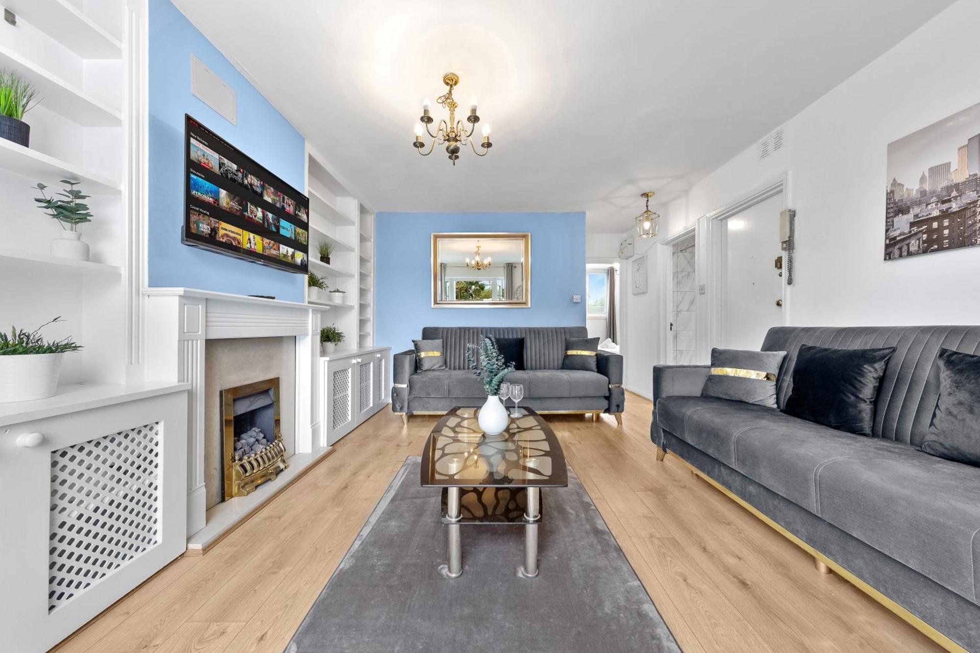 Newly Renovated Kensington 2 Bedroom Apartment With Balcony Near Harrods Sleeps 6, 2 Min Walk From Station Londres Extérieur photo